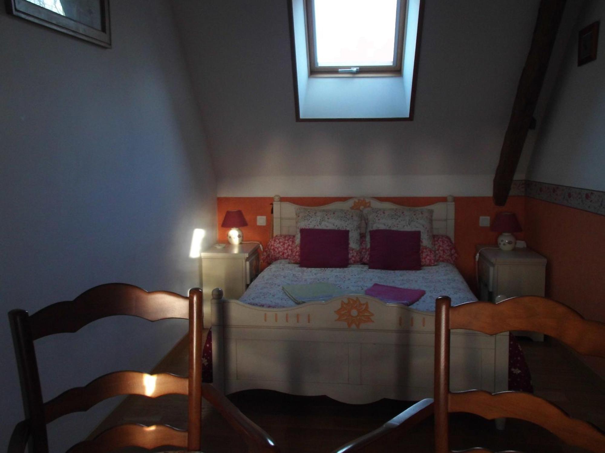 Le Clos Des Tilleuls: D-Day Suites with Private Spa Experiences La Vendelee Room photo
